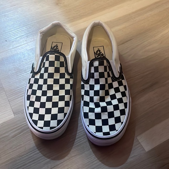 Vans Shoes - Checkered slip on vans